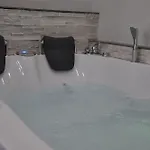 インペリアル スイート ゲストハウス 4*