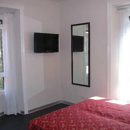 Imperial Πανσιόν 4*