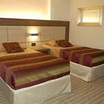 Imperial 4*